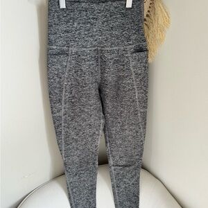Barely Worn. Beyond Yoga Spacedye Pocket Leggings